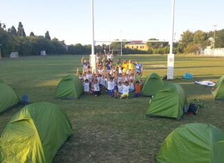 Centri estivi Jump, venerdì la seconda ‘notte in tenda inclusiva’: gli educatori per i diversamente abili finanziati grazie al progetto Dani Walks Europe