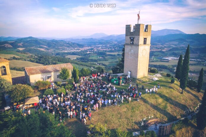 Concerto di Nada alla Torre del Girone di Peglio ph. Davide Nesci