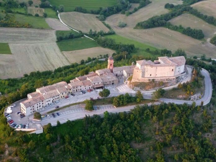 frontone sotto