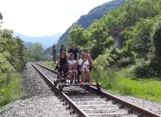 Il ferrociclo sui binari dell’ex Fano Urbino