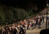 Colli al Metauro: oltre 500 persone alla fiaccolata nel ricordo di Ana uccisa dal marito