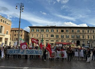 In piazza a Pesaro contro il ddl sicurezza