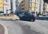 Fano, bambino di 5 anni e il suo papà feriti in un incidente in rotatoria. Viaggiavano in bici