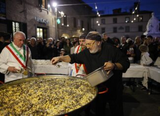 Sant’Angelo in Vado, taglio del nastro: al via la 61° mostra nazionale