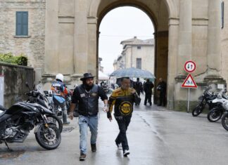 Sant’Angelo in Vado, nemmeno il maltempo ferma il Motoraduno del Tartufo