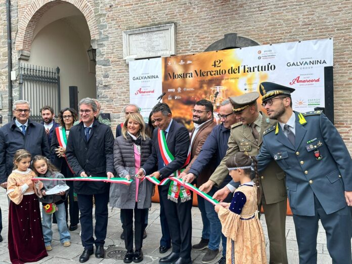Taglio del Nastro