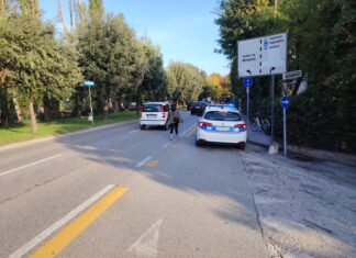 Fano, studente di 14 anni ferito in un incidente stradale