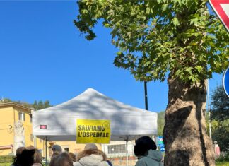 Petizione al mercato per fermare il depotenziamento del nostro ex-ospedale: Fossombrone risponde