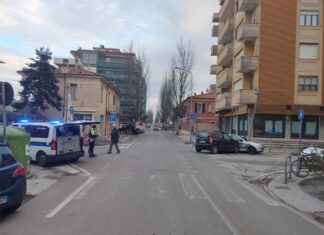 Fano, scontro fra due automobili all’incrocio Alighieri-Colombo