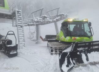 Monte Catria, è tornata la neve: impianti e piste aperti