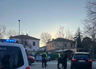 Fano, scontro all’incrocio: ferita ciclista di 73 anni