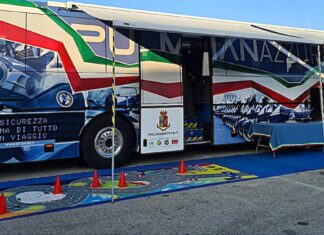 Cartoceto, sicurezza stradale: il pullman azzurro della Polizia di Stato presente alla Tirreno-Adriatico