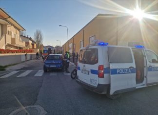 Fano, urtate da una vettura due donne con bimba nel passeggino