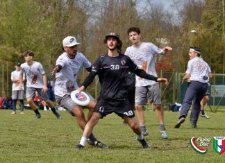 Spaccamadoni dell’Ultimate Frisbee Fano Association a Padova per l’ultima partita della prima fase della serie A Open