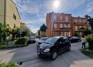 Fano, scontro tra due vetture all’incrocio Dini-della Pace