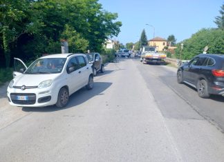 Fano: scontro auto-bici, ciclista cinquantenne in codice rosso