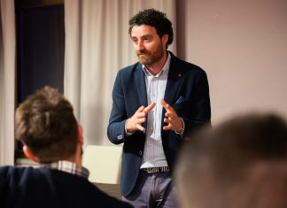 Scaramucci: “Sicurezza stradale: urgente mettere in sicurezza l’incrocio tra strada della Pantiera e la SS 744 Fogliense”