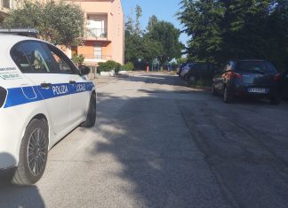 Fano: urto tra ragazzino in bici e donna a piedi, trasportata in ospedale