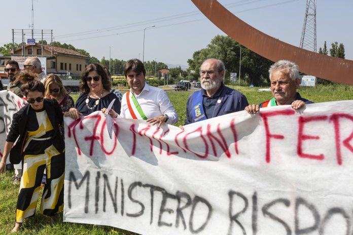 Sit_In_CaselloPesaro_2025_02