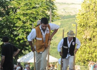Palio dei Trampoli, torna la sfida a Schieti di Urbino