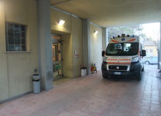 Fossombrone: donna si ferisce ma l’ambulamza non arriva… perchè non c’è