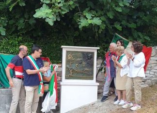 A Fontenuova di San Vitale inaugurato il bassorilievo commemorativo della strage di giovani partigiani nel luglio del 1944