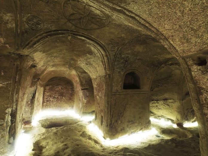 GROTTA IPOGEA 1