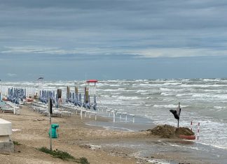 Fano, si riparano i danni lasciati dal maltempo