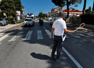 Fano, ferito motociclista nello scontro contro un’automobile