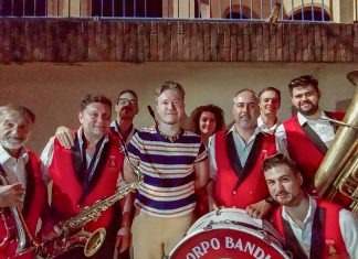 I musicisti della banda di Cartoceto protagonisti al concerto di Alfa davanti a 6mila persone