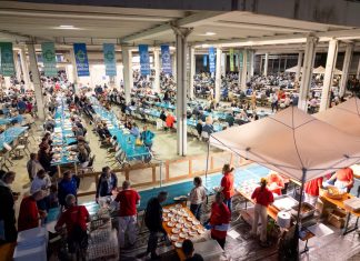 Un abbraccio lungo 3.300 soci: la comunità BCC Fano fa festa