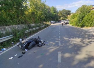 Fano, scontro frontale tra motociclette. Grave uno dei due centauri