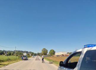 Fano, scontro auto-bici, ciclista di 67 anni rovina a terra
