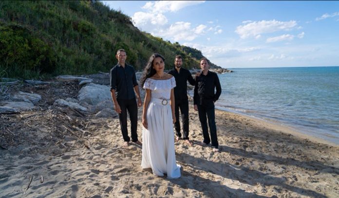 Roberta Arduini con i suoi musicisti, autrice del Progetto OASI, nel Cantico delle Creature nel trailer di Echi Antichi nella Voce di Madre Terra