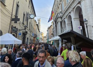 Nel weekend il gran finale della Fiera Nazionale del Tartufo di Pergola