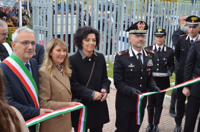Taglio del nastro