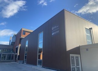 Cagli, taglio del nastro all’Istituto Celli: mercoledì sarà inaugurata la nuova palestra