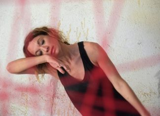 La cagliese Erika Rombaldoni firma le coreografie di “Bonsoir Monte-Carlo – Omaggio a Joséphine Baker”