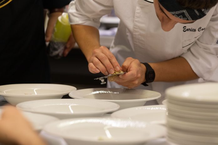 In cucina al Salotto da Gustare