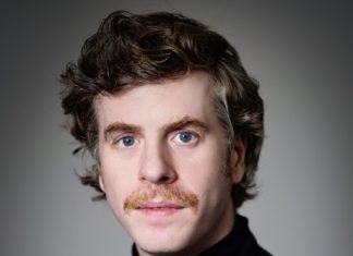 Cagli, il 18 dicembre a teatro con Lodo Guenzi in “Morte accidentale di un anarchico” di Dario Fo
