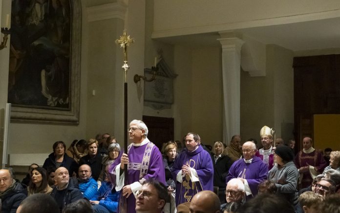 251206-riapertura-chiesa-san-nicolo-cantiano-1_foto-camilla-pontini