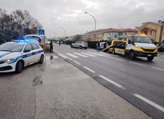 Scontro sulla statale Adriatica a Fano, tre feriti