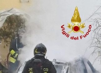 Fossombrone: Legnaia a fuoco, auto distrutta