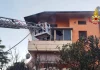 Calcinelli, incendio nell’ultimo piano di un edificio. Due persone evacuate