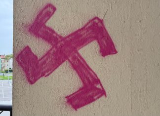 Ricci: “Scritte naziste e insulti sulle lapidi a Pesaro non è vandalismo ma odio. La mia vicinanza alle famiglie colpite”