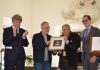 Stefano Mancuso riceve il premio Costanzo Felici a Piobbico