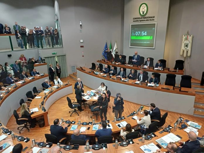 CONSIGLIO REGIONAòE