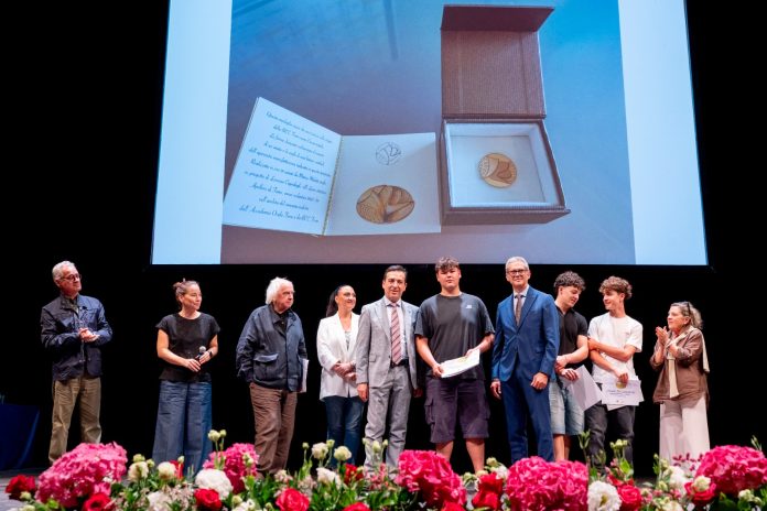 Premiazione studenti concorso medaglia d'oro