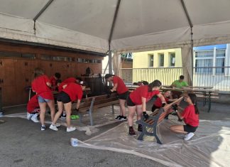 Ad Acqualagna i giovani colorano il borgo: messaggi sociali tra decoro urbano e cittadinanza attiva
