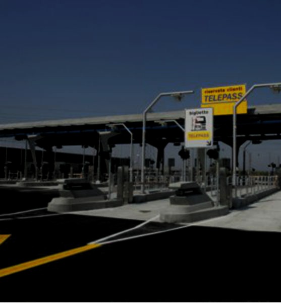 20141010-autostrada-casello-2